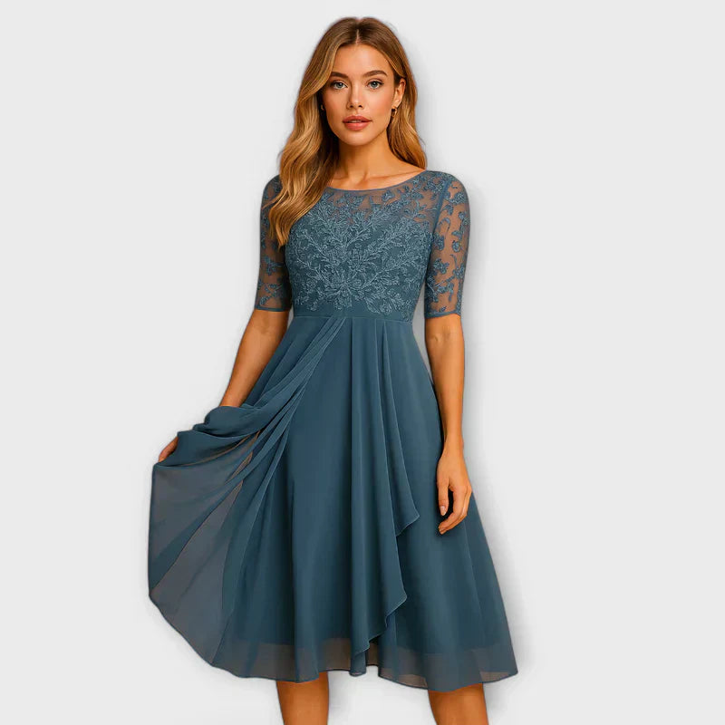 Daphné - Vestido Hecho a Mano con Bordado de Encaje y Detalles de Tul