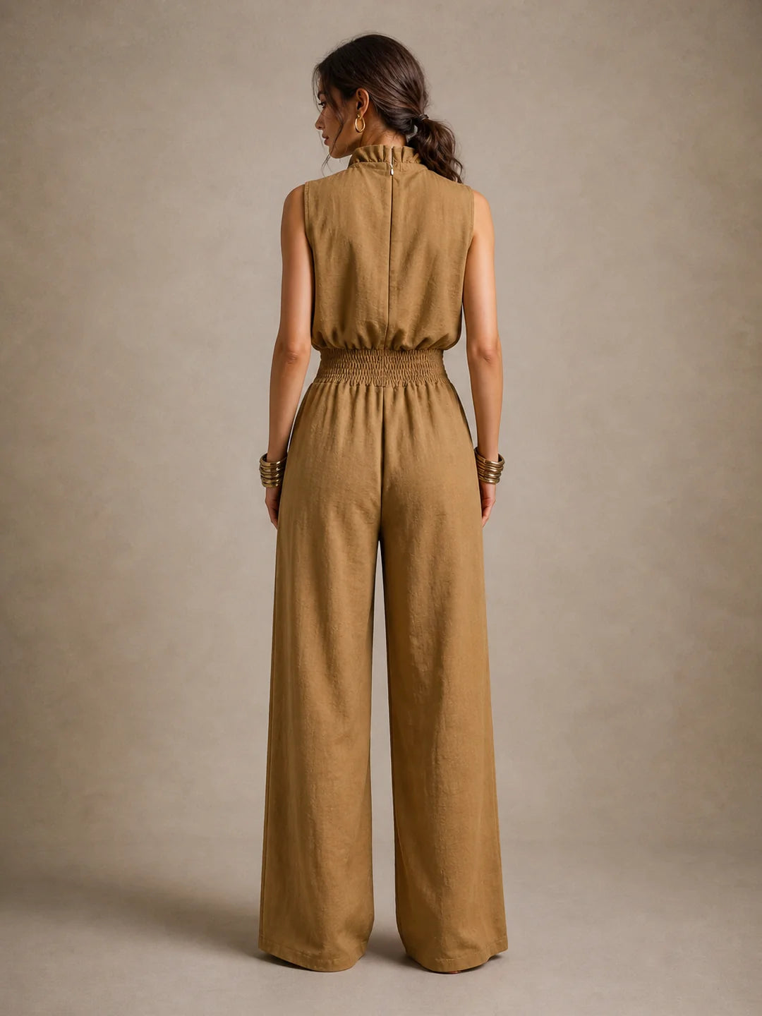 Moira - Elegante Mono de Lino Camel con Cintura y Cuello Ajustables
