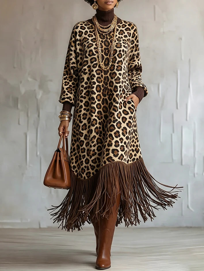Leia - Vestido Suéter de Leopardo con Cuello Alto y Flecos Bohemios
