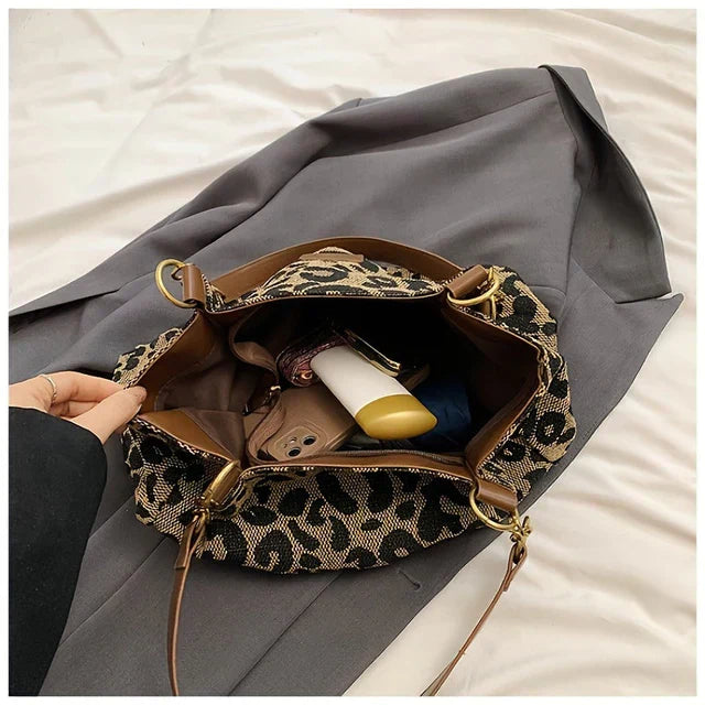 Leonia - Trendová Kabelka Shopper s Leopardím Vzorom