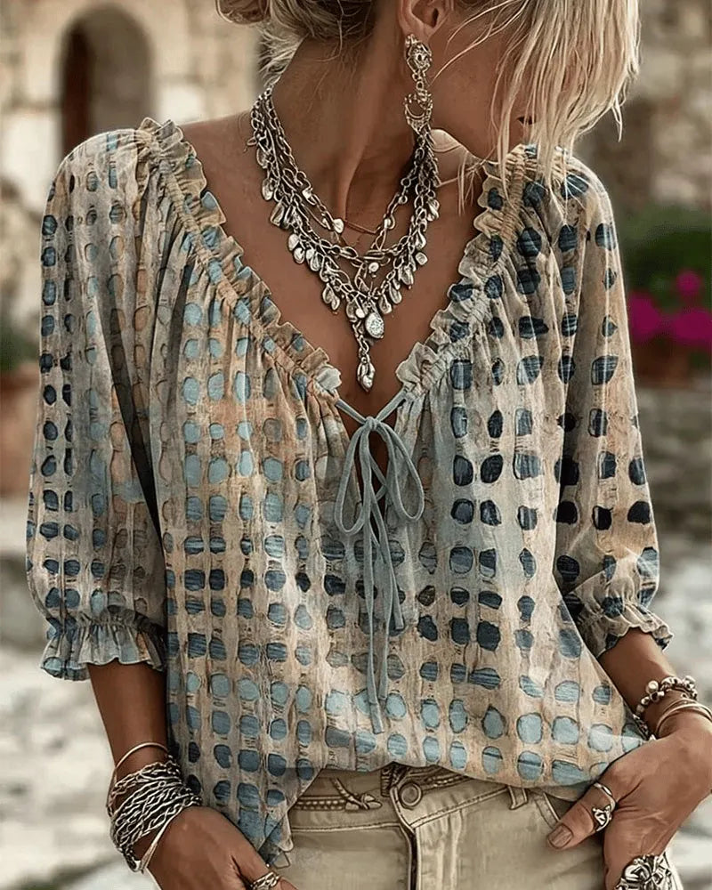 Olaya - Blusa de Lunares Irregulares con Cuello de Lazo