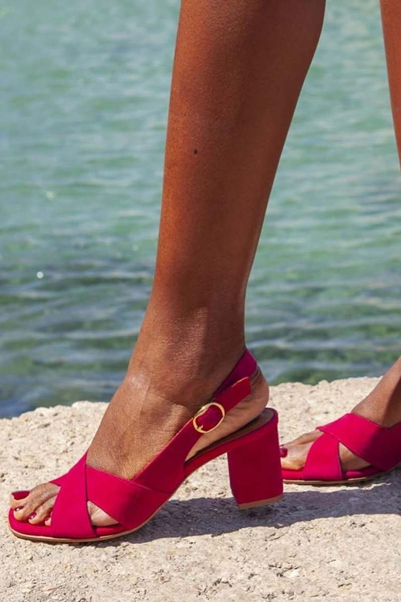 Liora - Sandalias Mediterráneas Cruzadas con Tacón Cuadrado