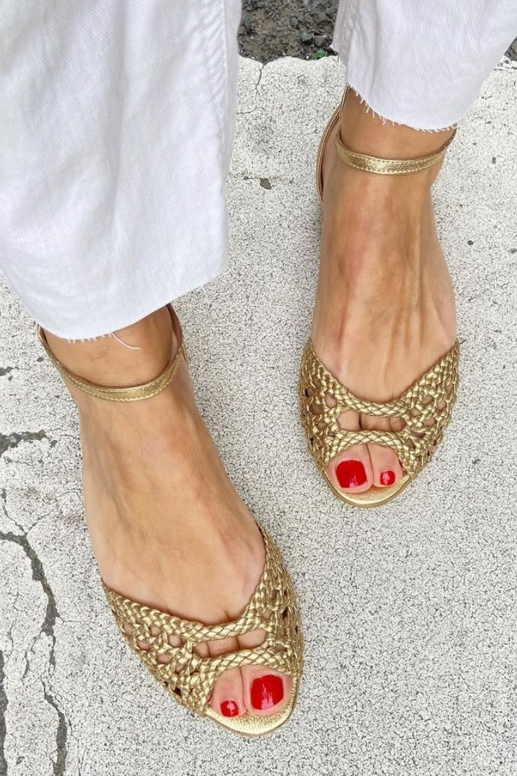 Naïa - Sandalias con Punta Trenzada Luminosa