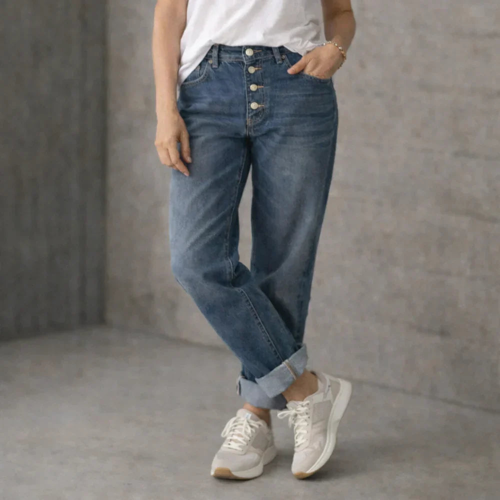 Nuria - Jean Boutonné en Denim Coupe Droite
