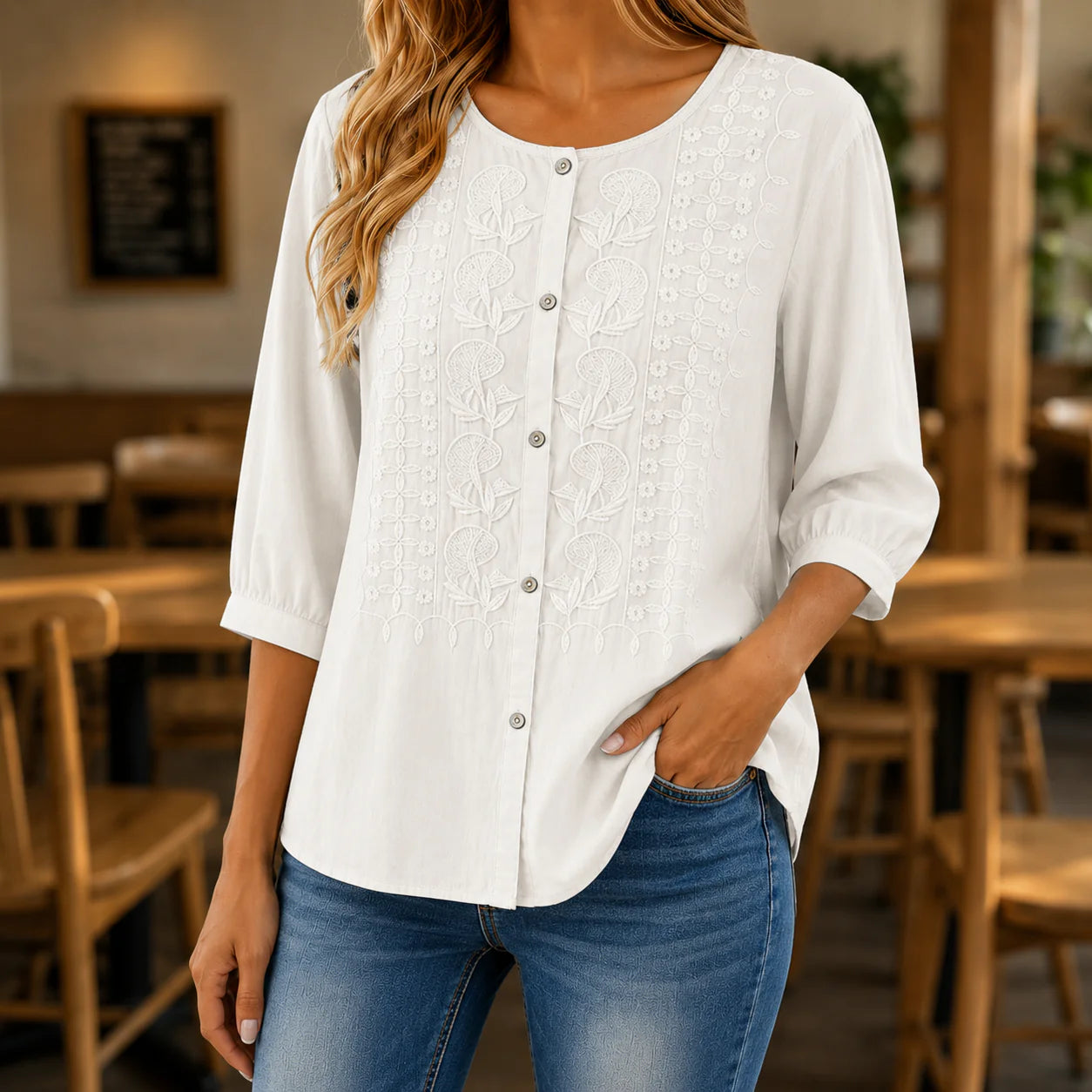 Britany - Blusa Elegante de Algodón Finamente Bordada