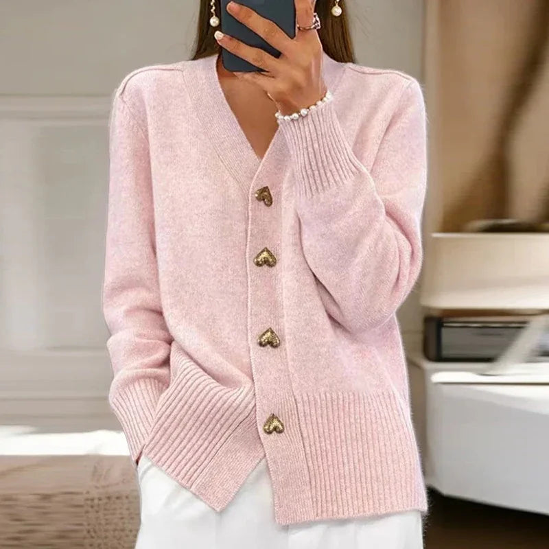 Grace - Elegantný Kardigán so Srdcovými Gombíkmi