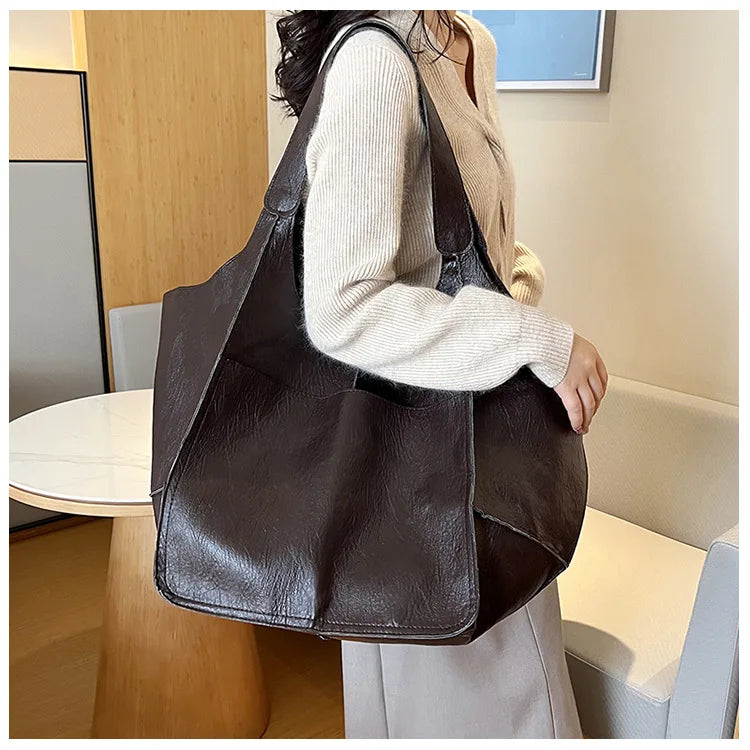 Sinda - Bolso Tote Oversize Minimalista de Cuero