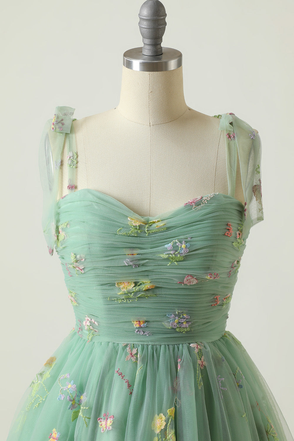 Aurora - Robe de Bal en Tulle Brodée Haut de Gamme
