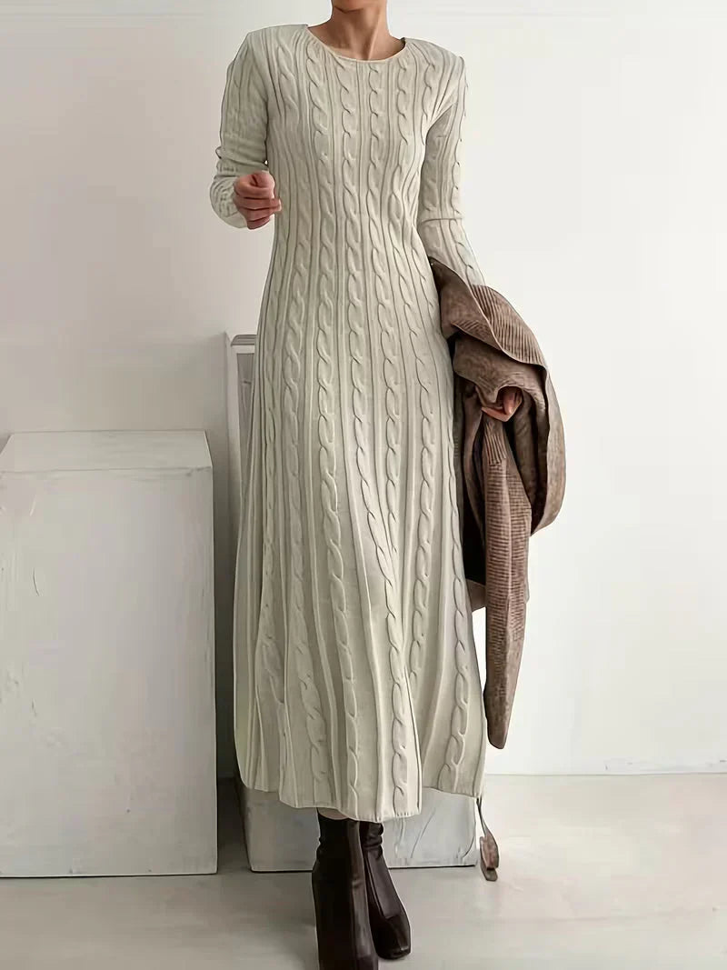 Mailys - Longue Robe Hivernale en Maille Tressée